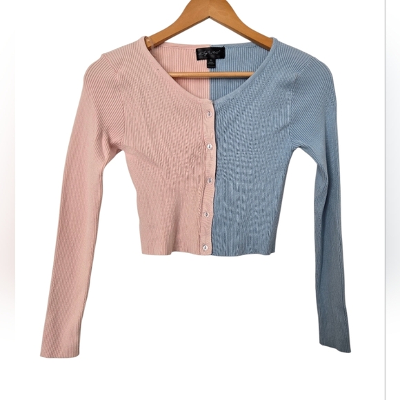 Say What? Sweaters - Say What Two-Tone Pink and Blue Cropped Cardigan  Size XL